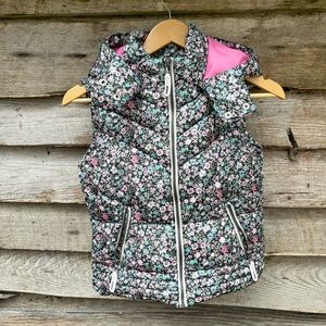 Next UK Girls Hooded Gilet. Zippered front. Zippered pockets.
